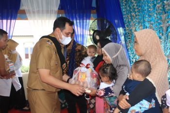 Kalsel kemarin, dari DLH ajak masyarakat tertib buang sampah hingga Ketua TP PKK Banjar raih penghargaan