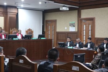 Hakim minta mantan Menkominfo Johnny G Plate percaya proses peradilan