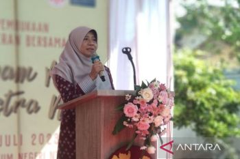 Ragam corak tenun NTB ditampilkan di pameran Wasrta