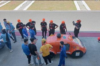 Mahasiswa UTS NTB mengikuti Shell Eco-marathon di Sirkuit Mandalika