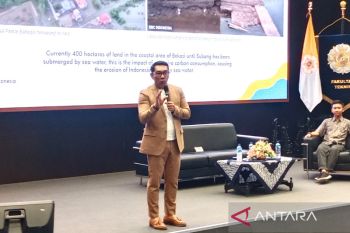 Ridwan Kamil mengajak provinsi lain optimalkan subsidi kendaraan listrik