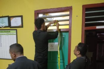 Diduga pungli surat tanah, kepala desa di Labuan Bajo terjaring OTT