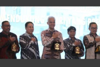 HUT KBPP Polri, Gubernur Kaltara Terima Penghargaan Bintang Bhakti Tri Dharma Nararya