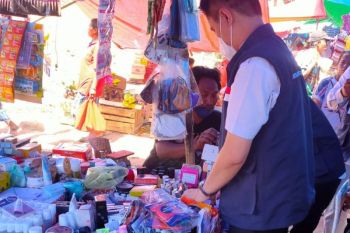 Loka POM Ende imbau masyarakat gunakan kosmetik berizin