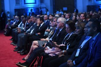 Menteri OPEC mendukung mengurangi produksi Arab Saudi, Rusia, Aljazair