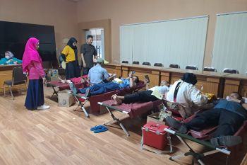 DPMD Sulsel menggelar donor darah bantu cukupi kebutuhan masyarakat