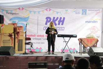 540 penerima manfaat ikut jalan sehat HUT Ke-15 PKH di Sleman