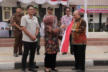 Sleman mencanangkan gerakan pembagian Bendera Merah Putih sambut HUT RI