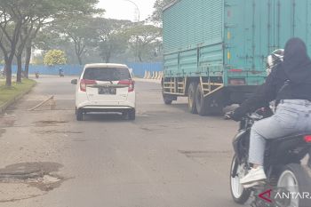 Perbaikan jalan Kabupaten Bekasi butuh dukungan anggaran Pusat