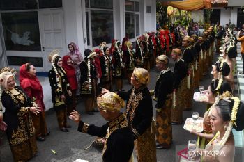 Nikah massal di Kota Madiun