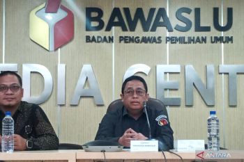 Bawaslu RI menggelar kompetisi debat penegakan hukum pemilu