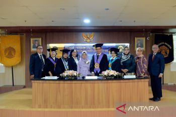 Dosen Kebidanan UYM meraih gelar Doktor Ilmu Kesehatan FKM UI