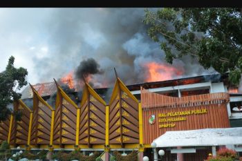 Gedung MPP Pekanbaru yang terbakar akan dibangun lagi