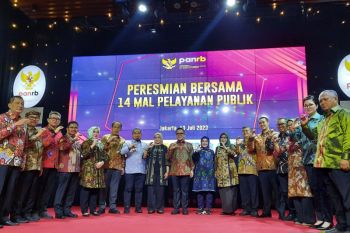 Menpan RB meresmikan Mal Pelayanan Publik di 14 kabupaten/kota