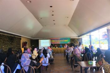 Dinkes Pasaman Barat lakukan edukasi makanan berbasis pangan lokal