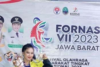 Mahasiswi Poliban ikut sukseskan peraihan media emas di Fornas Jabar