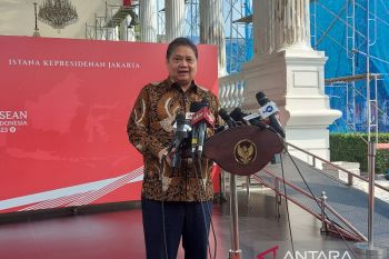 Airlangga: Kalau minat jadi Ketua Umum Golkar tunggu Munas 2024