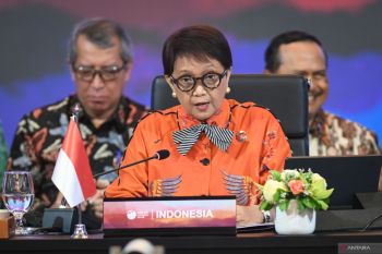 ASEAN, China to accelerate talks on South China Sea code of conduct