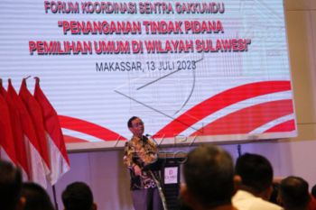 Kunjungan kerja Mahfud MD di Makassar