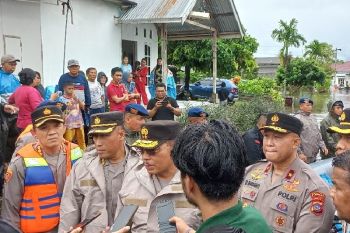 Kapolda Sumbar tinjau lokasi banjir di Dadok Tunggul Hitam