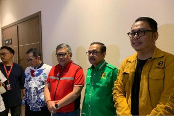 Hasto sebut ada 7 orang yang ditugaskan Jokowi untuk menangkan Ganjar Pranowo