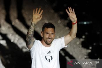 Lionel Messi resmi menjadi pemain Inter Miami