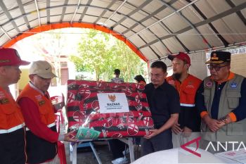 Baznas Agam salurkan bantuan bagi korban longsor di Tanjung Raya