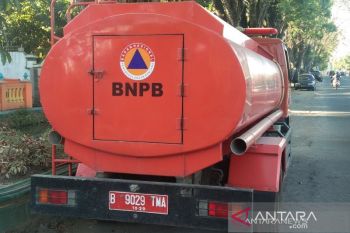 Atasi kekeringan, Pemkab Bantul kirim ribuan liter air bersih ke Dlingo