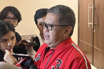 Sekjen PDIP: Airlangga Hartarto teruji tangani pandemi COVID-19