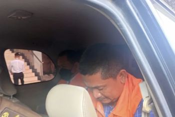 Jaksa tahan tersangka korupsi Jembatan Selat Rengit Meranti Riau