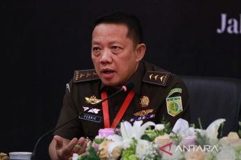 Kejagung memperkuat bukti usut keterlibatan swasta dalam kasus impor emas