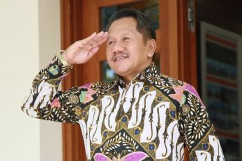 Crazy Rich Joko Suranto terima gelar Pahlawan Kebaikan dari warga Grobogan