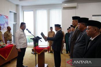 Bupati Solok lantik tujuh pejabat administrator lingkup Pemkab Solok