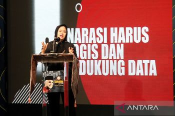 Baru pulang haji, Puan Maharani pakai kerudung