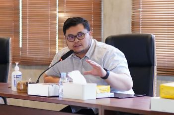 Pemkab Kediri minta rumput di stadion baru sesuai standar FIFA