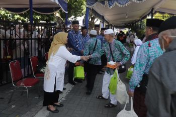 Bupati menyambut kepulangan 360 haji asal Sleman