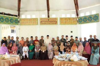 Wako Solok hadiri silaturahmi dan halal bihalal dengan pensiunan ASN