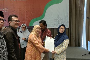 Diah Pitaloka minta Pemkot Bogor konsentrasi kejar sertifikasi halal