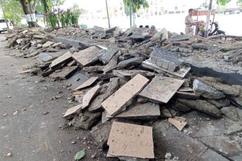 Pemkot Mataram merevitalisasi pedestrian Taman Sangkareang
