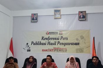 Bawaslu Agam sampaikan saran perbaikan data pemilih 1.810 orang ke KPU