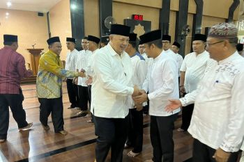 Wawako Solok dikukuhkan sebagai Ketum BP Masjid Agung Al-Muhsinin Periode 2022- 2025