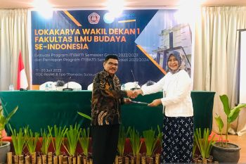 Unand sabet medali emas dalam ajang Festival Bulan Bahasa Unsoed
