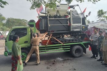 Bantul terima bantuan lima alat mesin pertanian dari pemerintah pusat