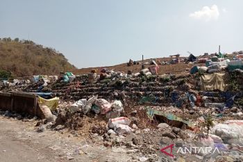 Pemkab Bantul anjurkan masyarakat membuat "jugangan" tanam sampah organik