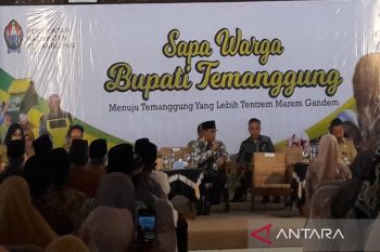 Bupati Temanggung minta warga evaluasi  kinerjanya selama lima tahun