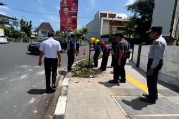 Dishub Medan pasang lampu penerangan jalan di sejumlah titik