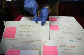 Kasus penyelundupan kokain di sertifikat