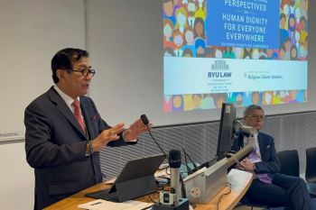 Menkumham Yasonna bicara soal 'Human Dignity' di Oxford University