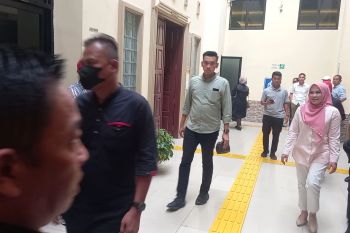 Bupati Lampung Selatan dan istri jadi saksi perkara penipuan proyek dan jabatan