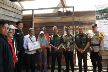 Kejati Kepri beri penyuluhan hukum ke warga Suku Laut di Lingga